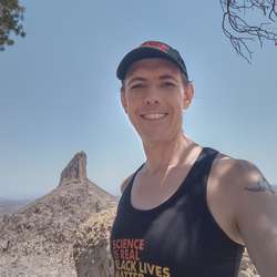 DanDani's Chat & Dating Profile