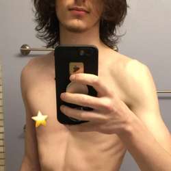 Dani11111's Chat & Dating Profile