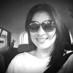 Floralieut22's Chat & Dating Profile