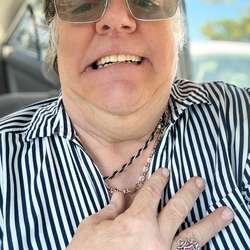 JessicaLynn's Chat & Dating Profile