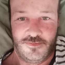 Shaun198143's Chat & Dating Profile