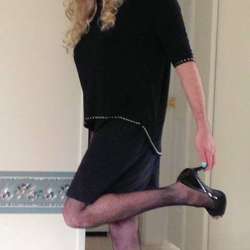 Syrena's Chat & Dating Profile