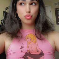 lonelyqueenalone's Chat & Dating Profile