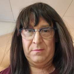 transgirlt's Chat & Dating Profile